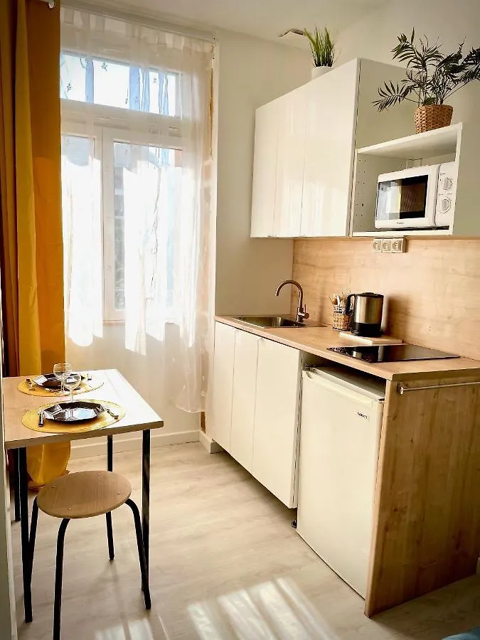 Studio Vaise 3 Centre A Lyon 69009 0*,  France